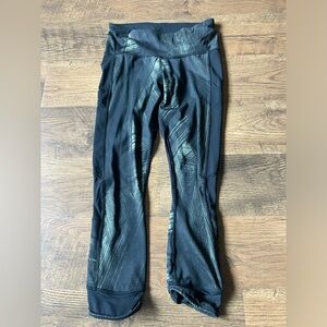 Lululemon size 6 leggings